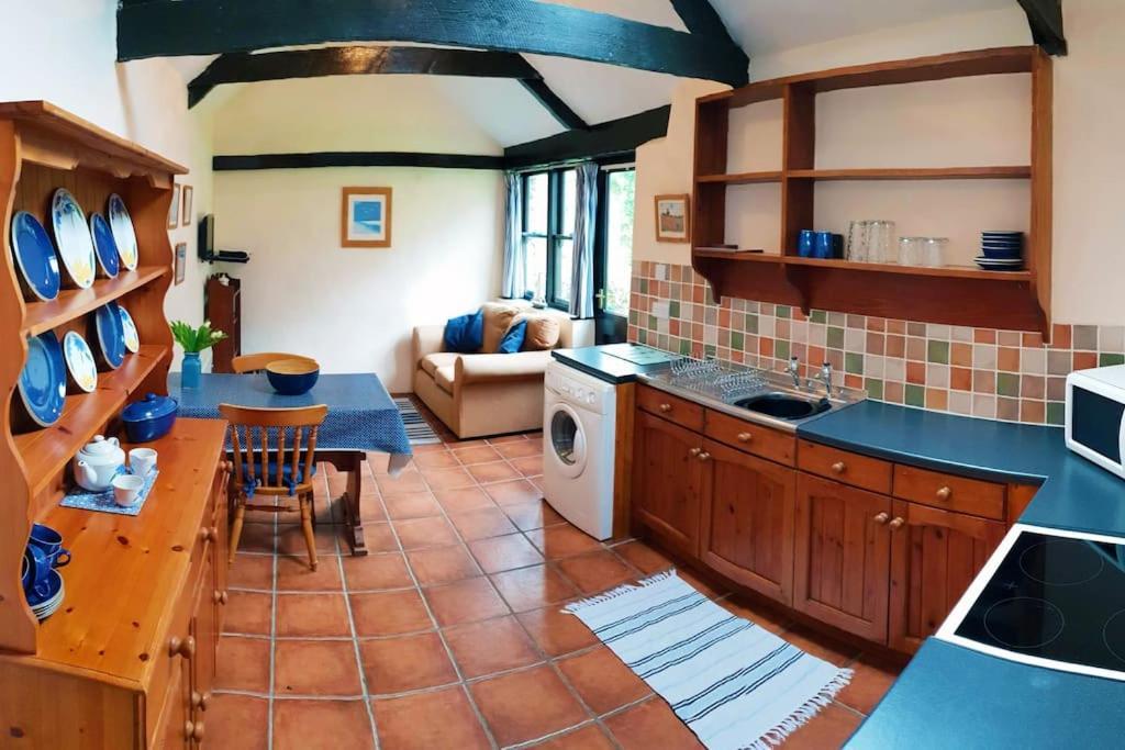 Cosy Cottage In The Beautiful Lamorna Valley - Walk To The Pub & Sea Paul Exterior photo